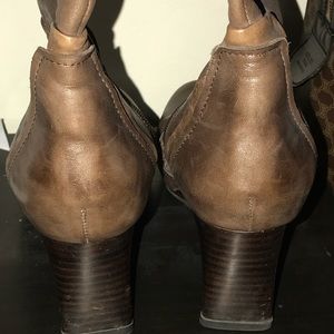 BBB (Beautiful Brown Boots)